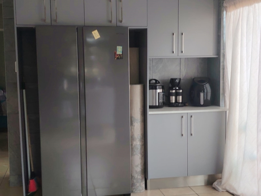 3 Bedroom Property for Sale in Waterkloof North West